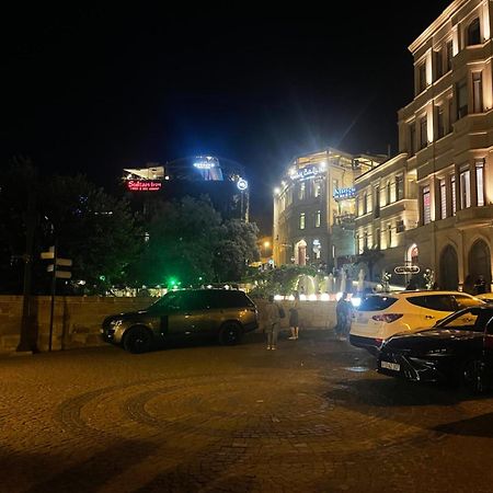 Cozy Old City Apartment Baku Bagian luar foto