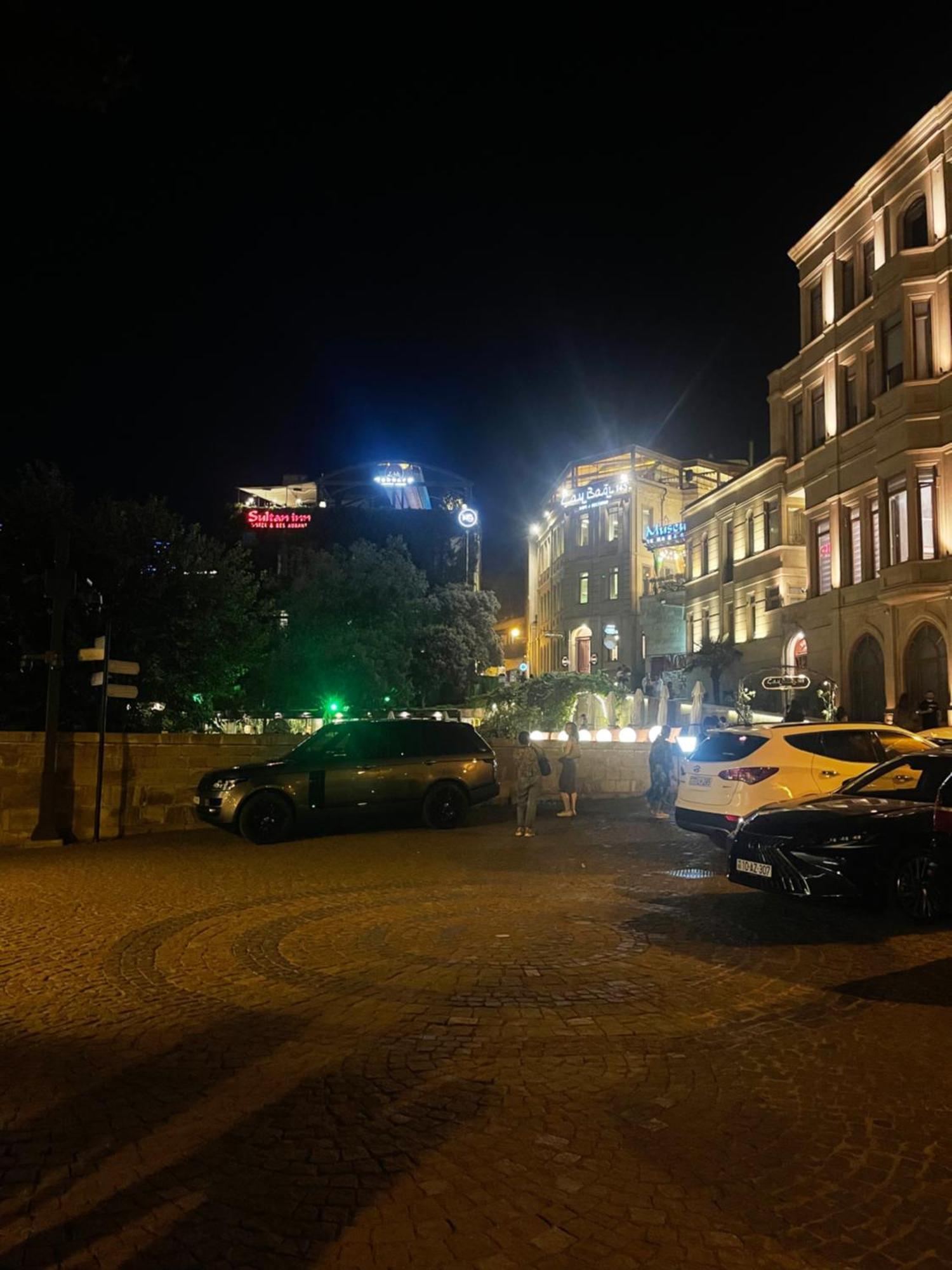 Cozy Old City Apartment Baku Bagian luar foto